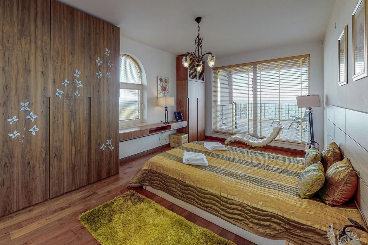 Lighthouse Luxe Estate Apart&Villas Balchik Extérieur photo