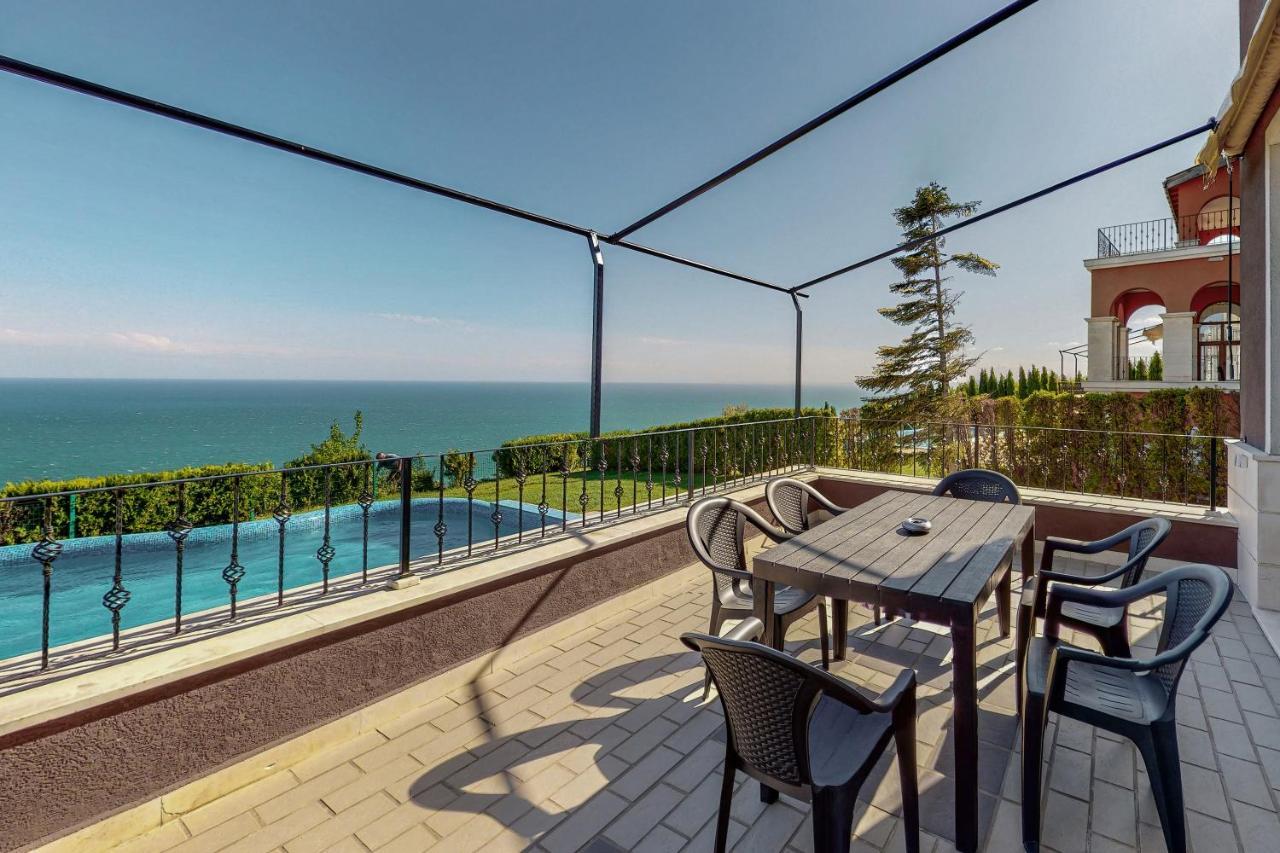 Lighthouse Luxe Estate Apart&Villas Balchik Extérieur photo