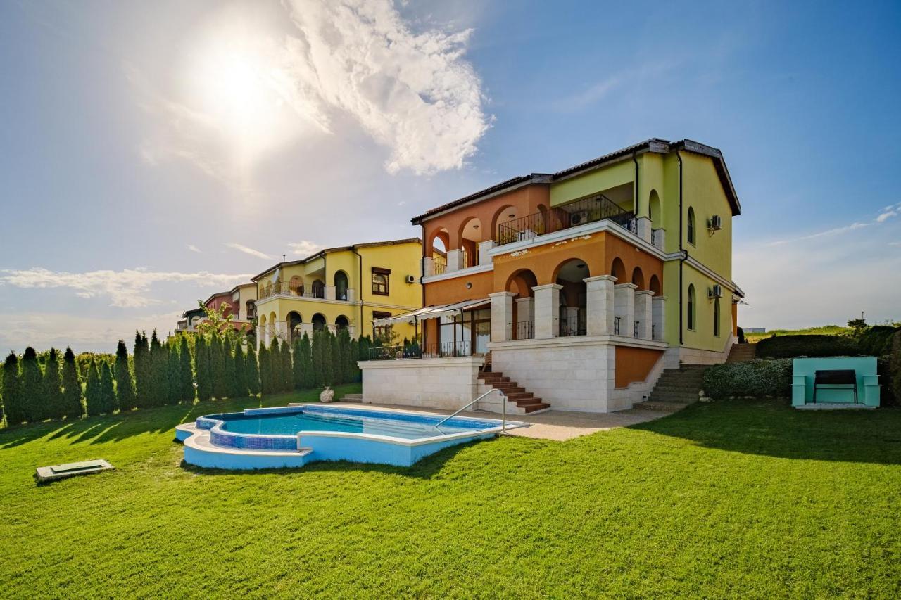 Lighthouse Luxe Estate Apart&Villas Balchik Extérieur photo