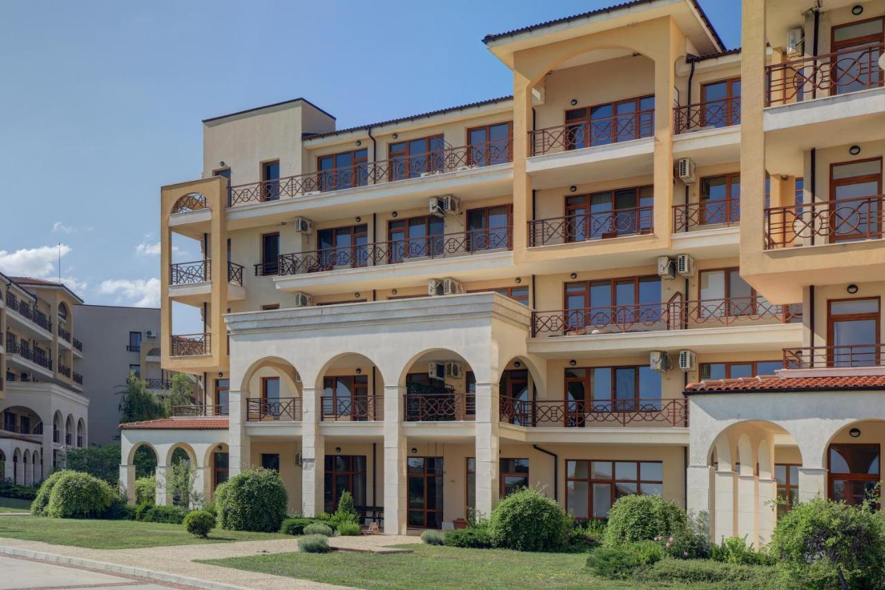 Lighthouse Luxe Estate Apart&Villas Balchik Extérieur photo